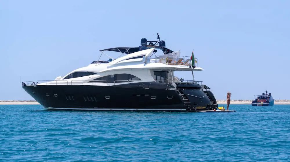 90 FT YACHT SUNSEEKER 